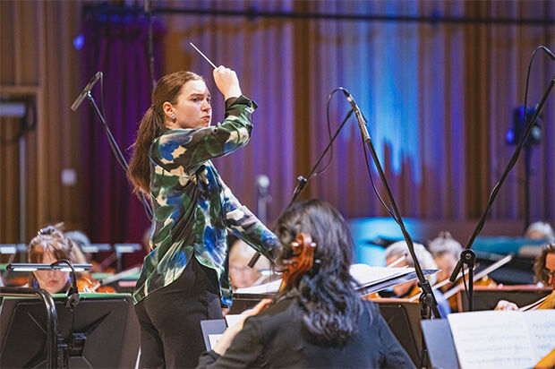 Conductor Tess Jackson