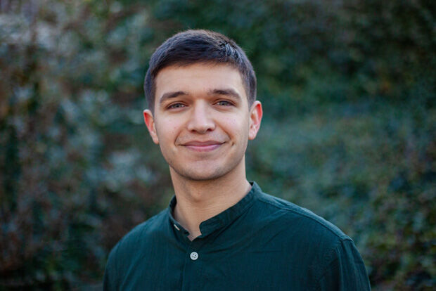 Baritone Matthew Pandya