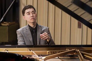 Pianist Yu Zhou Zhang