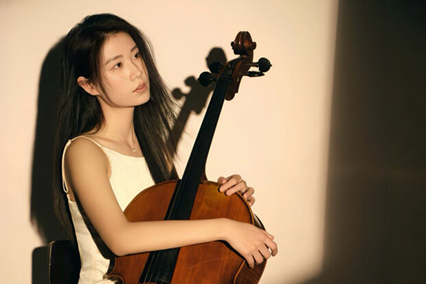 Cellist, Jiaowen Li
