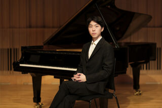 pianist Jianing Zhao