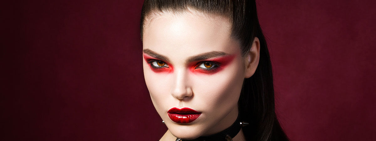 Goth 1200x450 - Goth woman