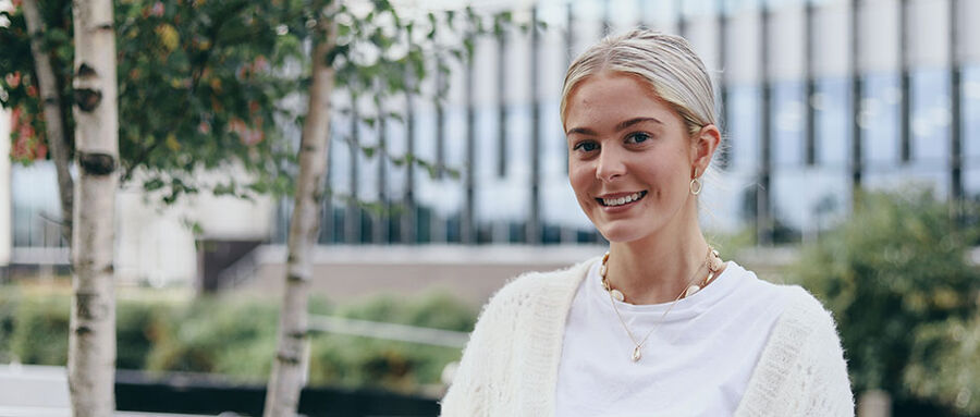 Bcu.Cict.CmsApi.Entities.Content.Corporate.Content.MediaItem?.AlternativeText