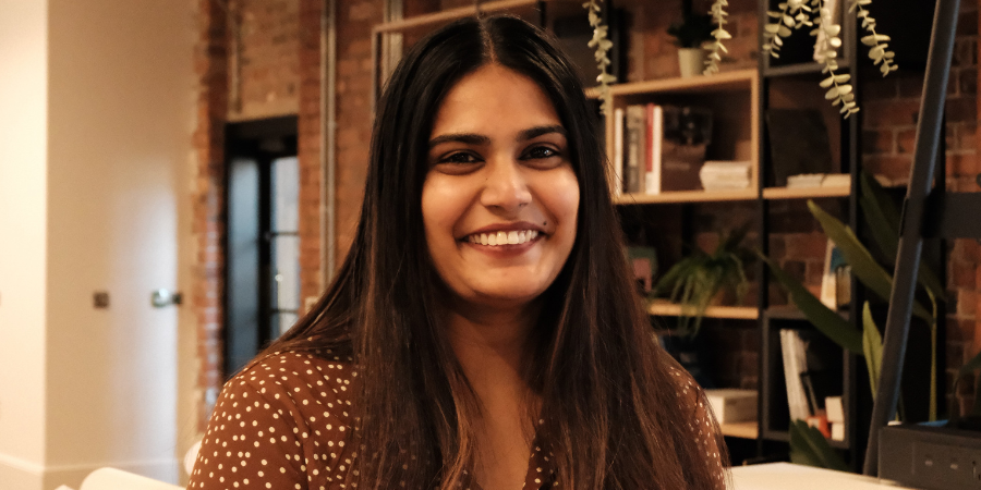 ���ϳԹ��� graduate Ananya Jain.
