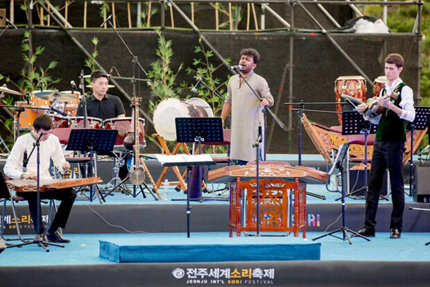 Bangla band on outdoor stage