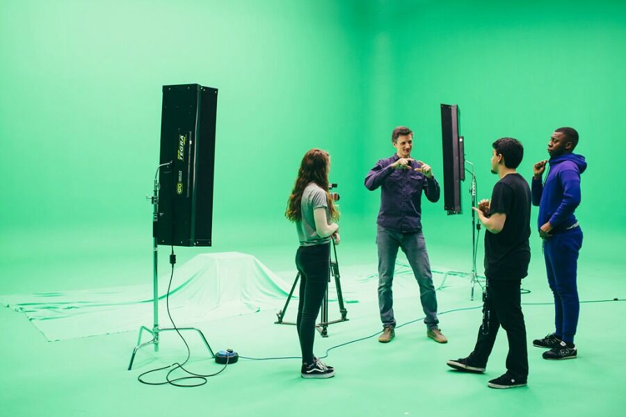 Studio B is our Green Screen studio, home to the only BOLT JR+ high-speed camera robot belonging to a UK university. This 320 square foot studio is painted with specialist “Optic Green” paint and fitted with 9 Image 85 Kinoflow Lights, to ensure professional results, whatever you are.
