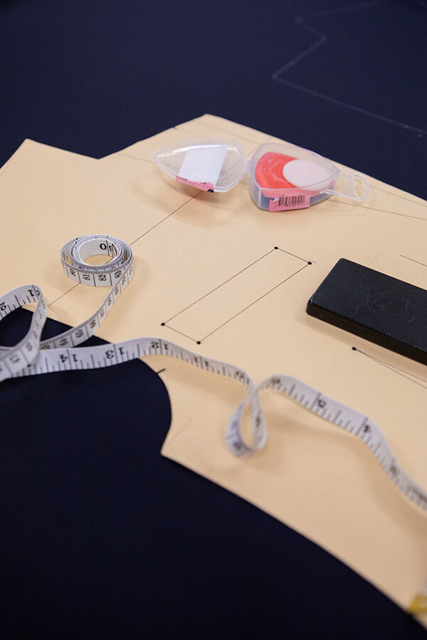 Fashion design toil drawing 