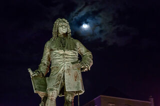 Statue of GF Handel in the moonlight