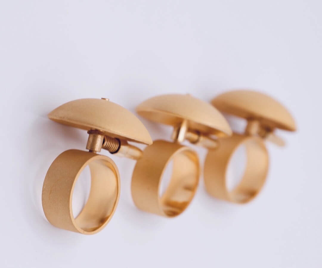 Jewelry Making in Birmingham 洋書 Birmingham School of Jewellery Winners Showcase – Mari