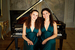 Pianists Florentine and Marie Lehnert