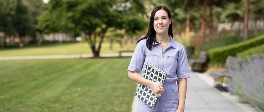 Bcu.Cict.CmsApi.Entities.Content.Corporate.Content.MediaItem?.AlternativeText