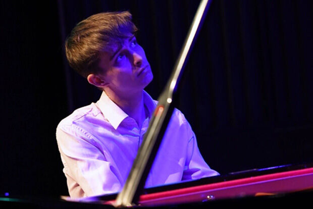 Pianist, Nathan Thomas