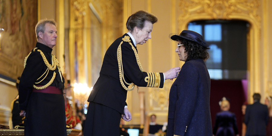 Professor Hanifa Shah receives her OBE from Princess Anne