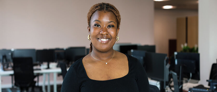 Bcu.Cict.CmsApi.Entities.Content.Corporate.Content.MediaItem?.AlternativeText