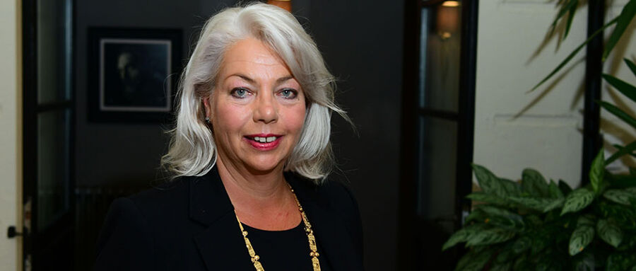 Bcu.Cict.CmsApi.Entities.Content.Corporate.Content.MediaItem?.AlternativeText